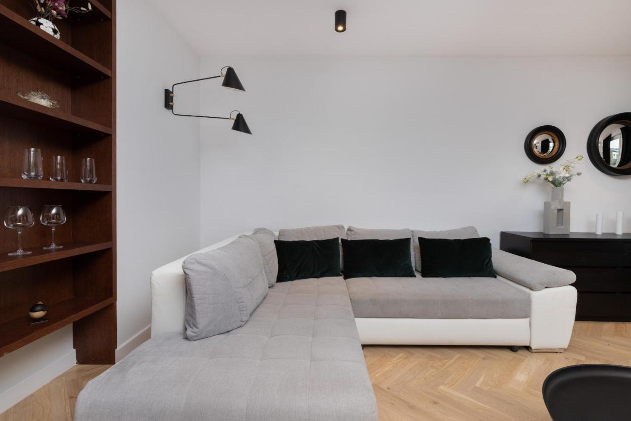Superior Apartment With Balcony & Parking Gdansk By Noclegi Renters Prestige Eksteriør billede