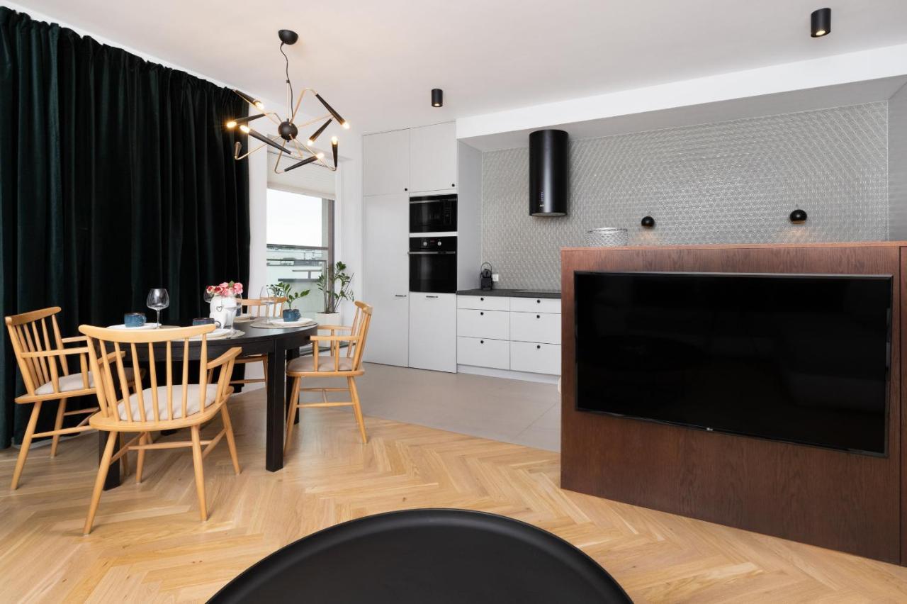 Superior Apartment With Balcony & Parking Gdansk By Noclegi Renters Prestige Eksteriør billede